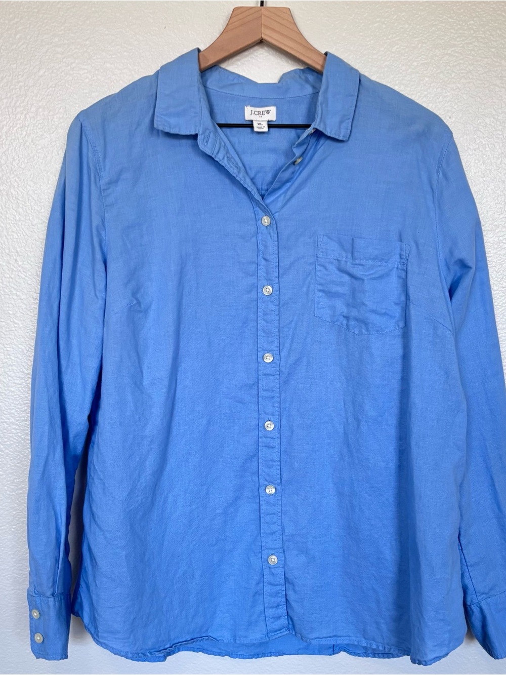 J.Crew Linen Light Blue Button Front Shirt Women’s XL Long Sleeve